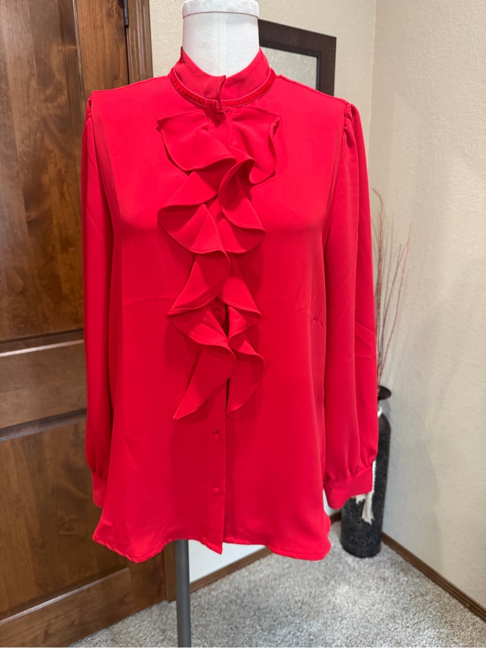 NWOT Chicos Red Ruffle Front Long-Sleeve Blouse - 10